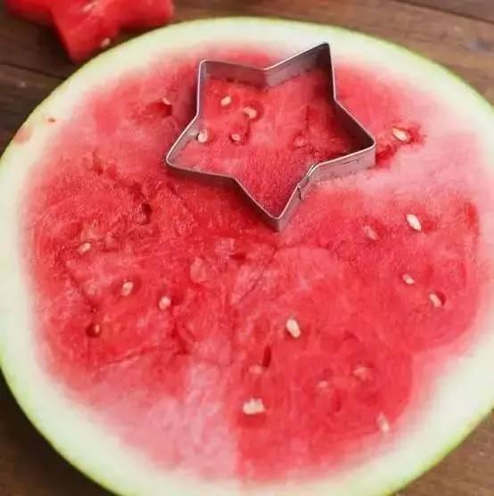 吃瓜爆料作品几点发好,吃瓜爆料作品最佳发布时间揭秘